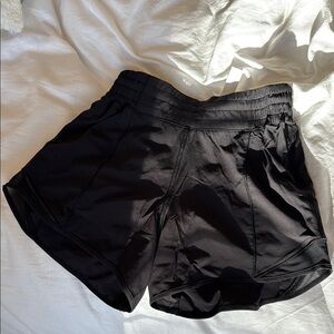 lululemon Hotty Hot high rise lined 4” short